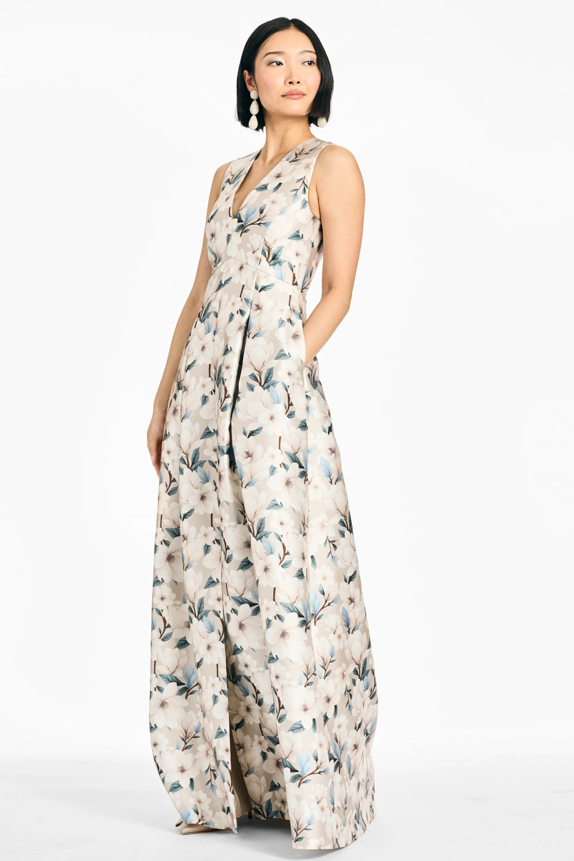 BROOKLYNNE GOWN - CHAMPAGNE MAGNOLIA - Image 6