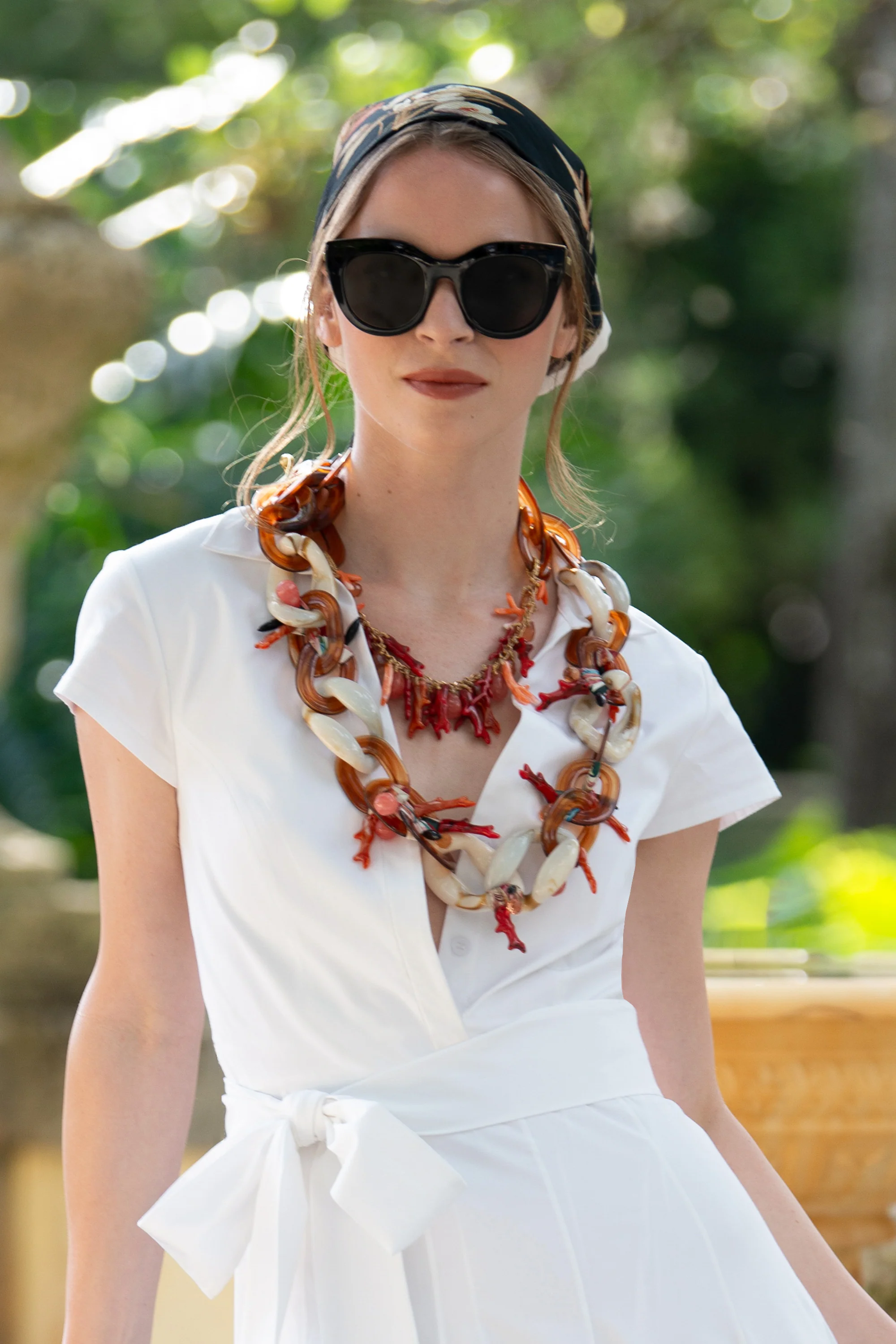 SANDY NECKLACE - CORAL/AMBER - Image 2