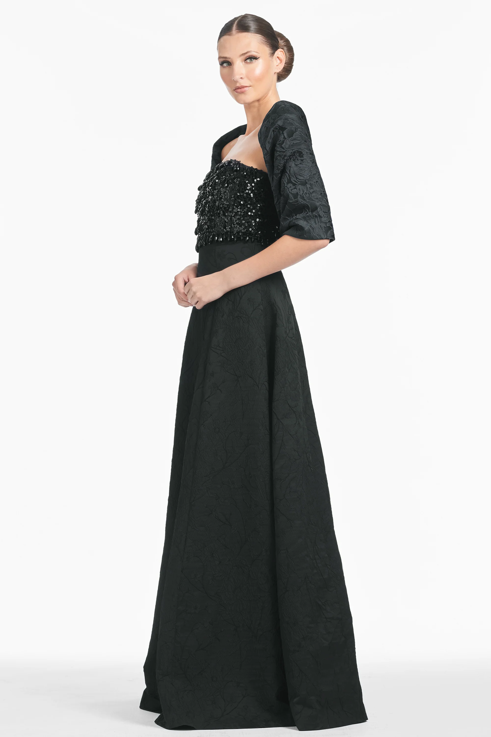 THE HUG SHAWL - BLACK JACQUARD CLOQUE - Image 4